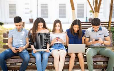 Social Media and Artificial Intelligence as Tools for Therapy